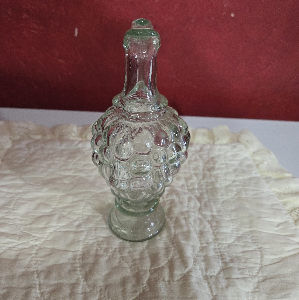 Vintage Grape Cluster Cruet Decanter - Picture 6 of 10